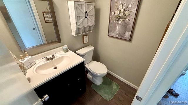44783 Lake Crest Drive, Van Buren, MI 48111