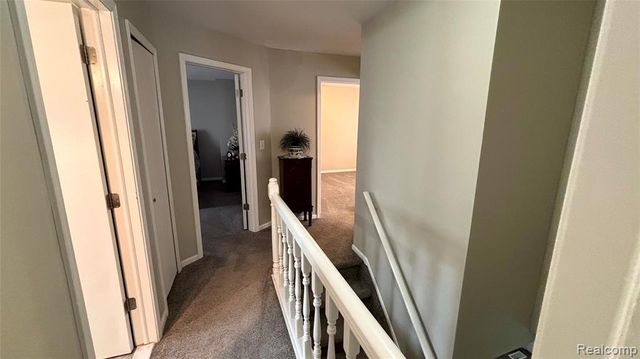 44783 Lake Crest Drive, Van Buren, MI 48111