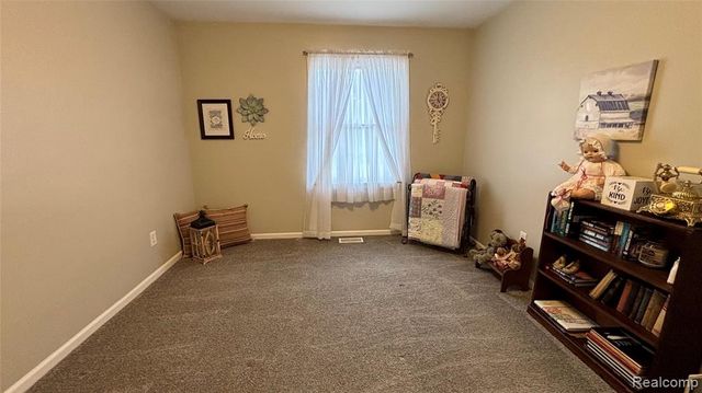 44783 Lake Crest Drive, Van Buren, MI 48111