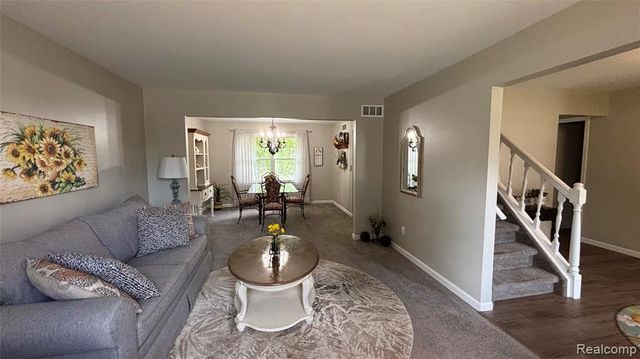 44783 Lake Crest Drive, Van Buren, MI 48111