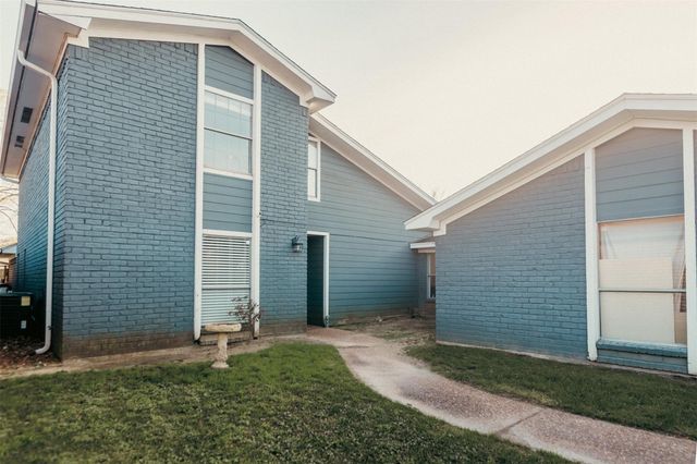 6625 Windwood Lane, Beaumont, TX 77706