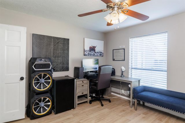 6625 Windwood Lane, Beaumont, TX 77706