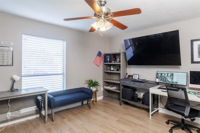 6625 Windwood Lane, Beaumont, TX 77706