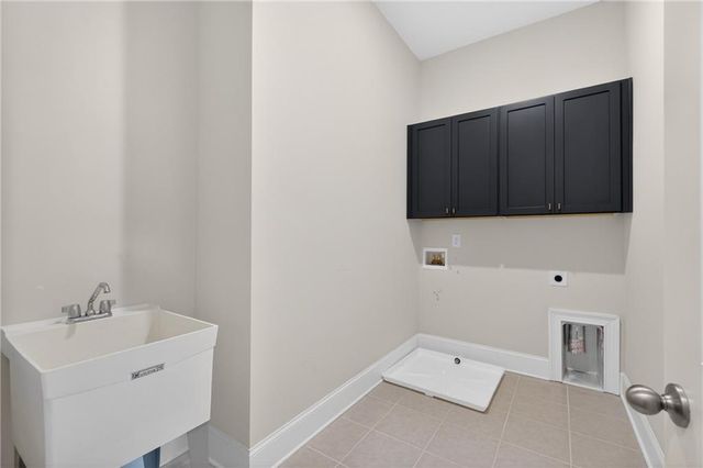 687 Stickley Oak Way, Woodstock, GA 30189