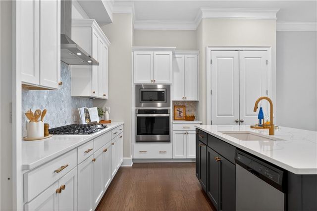 687 Stickley Oak Way, Woodstock, GA 30189