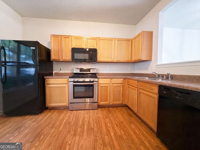 1689 Broad River Road, Atlanta, GA 30349