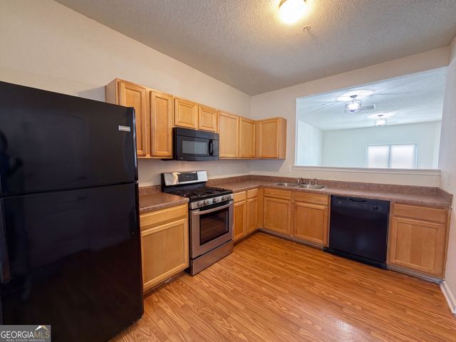 1689 Broad River Road, Atlanta, GA 30349
