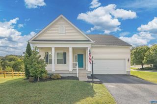20 HOLLY HILL DR, Barboursville, VA 22923