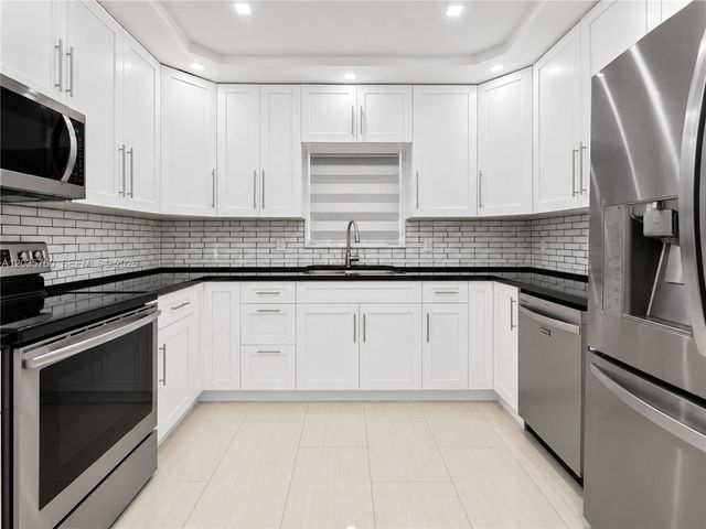 960 NE 146th Street, North Miami, FL 33161