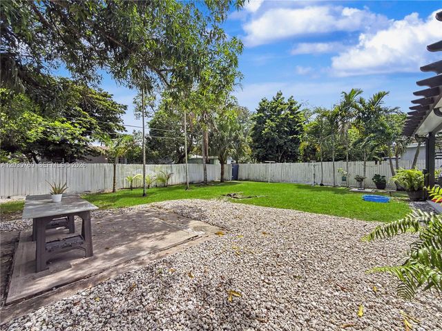 960 NE 146th Street, North Miami, FL 33161
