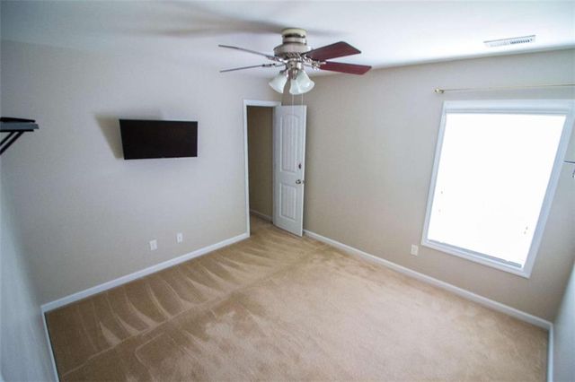 100 Inverness Avenue, Newnan, GA 30263