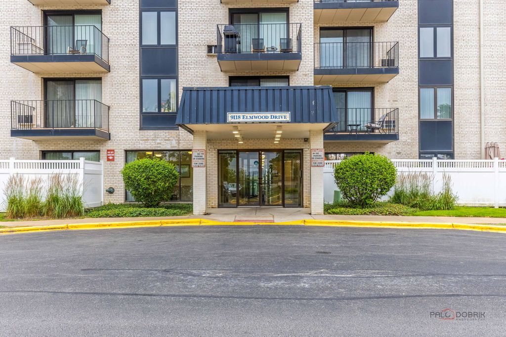 9118 W Elmwood Drive 1K, Niles, IL 60714 — photo 3