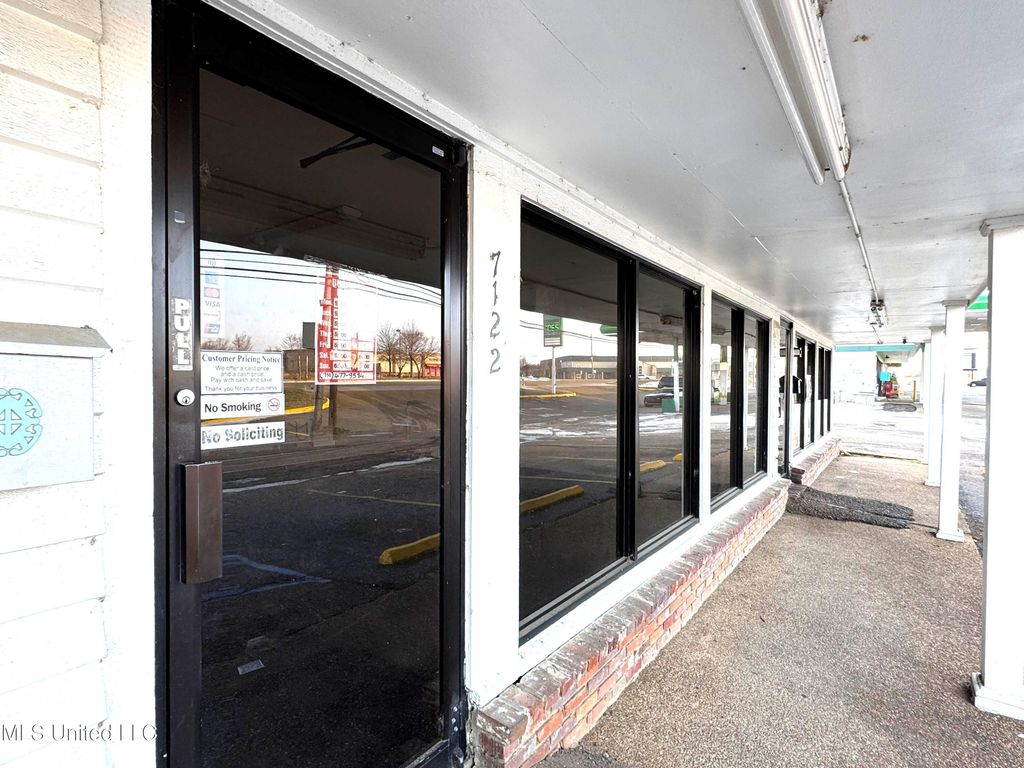7122 N Hwy 301, Horn Lake, MS 38637 — photo 2