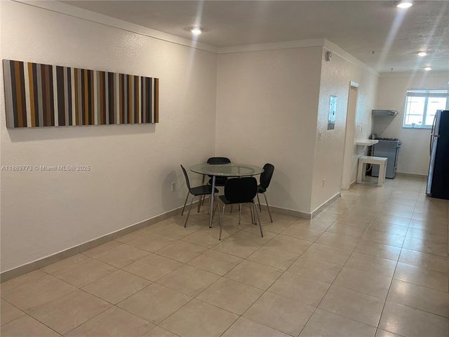 1524 Lenox Ave 4, Miami Beach, FL 33139