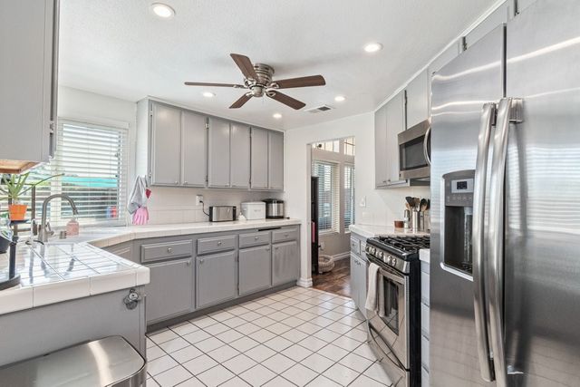 8774 Morninglight, Riverside, CA 92508
