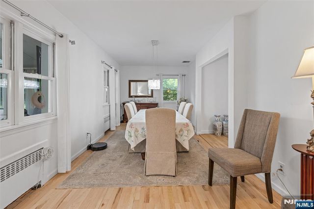 34 Andrew Avenue, Oakland, NJ 07436