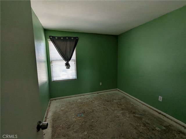 15243 Riverview, Victorville, CA 92394