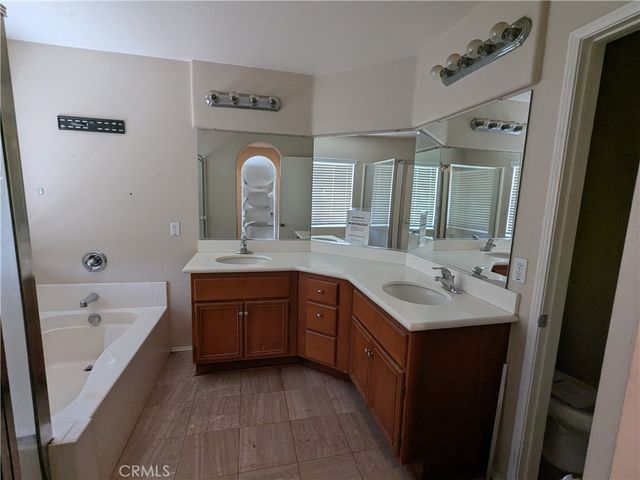 15243 Riverview, Victorville, CA 92394