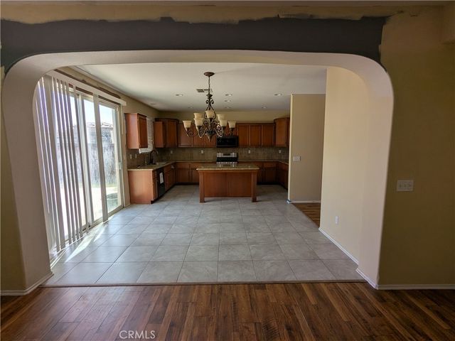 15243 Riverview, Victorville, CA 92394