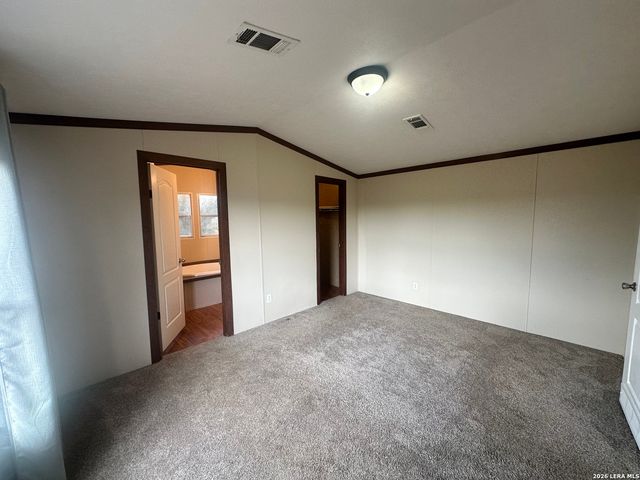 10161 Loop 106, Adkins, TX 78101