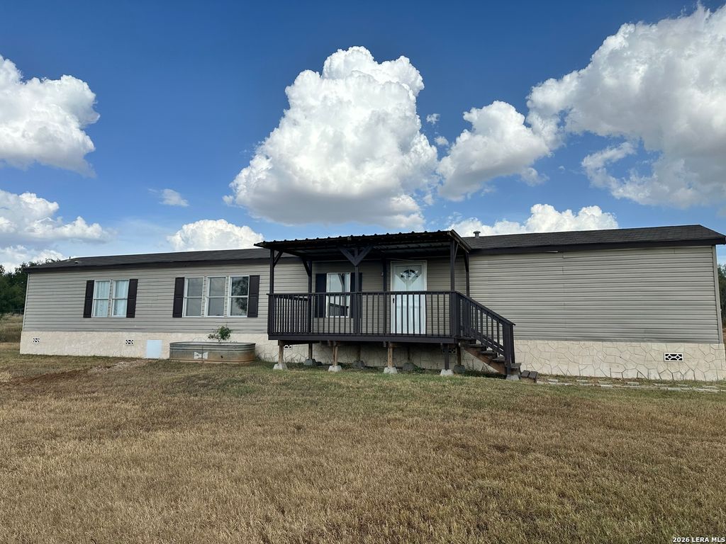 10161 Loop 106, Adkins, TX 78101