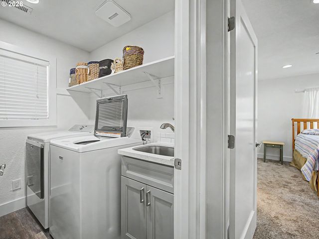 10923 Se 242ND Ave, Damascus, OR 97089