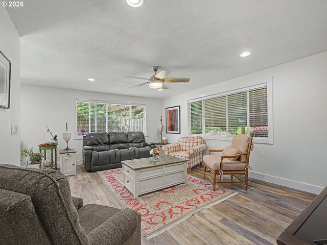 10923 Se 242ND Ave, Damascus, OR 97089