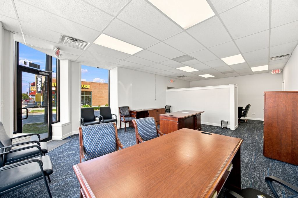 5629 W Roosevelt Road, Cicero, IL 60804 — photo 2