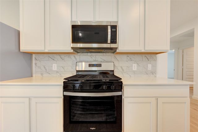 31727 Hallington Hill Lane, Fulshear, TX 77441