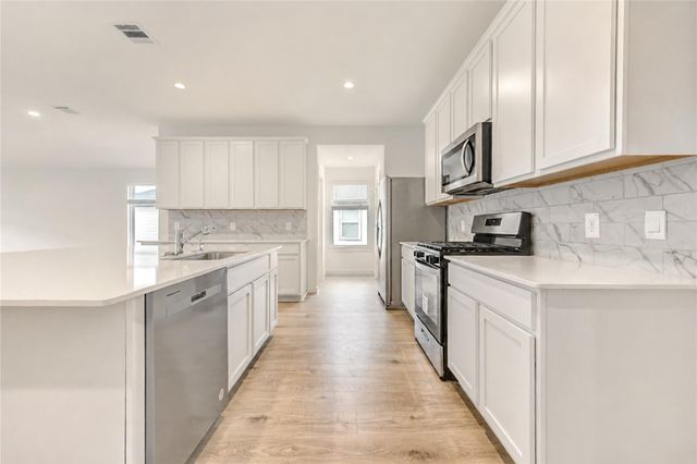 31727 Hallington Hill Lane, Fulshear, TX 77441