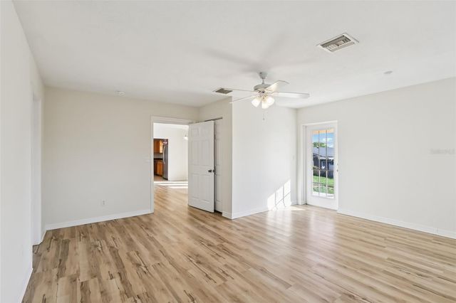 131 E PALMETTO AVENUE, Howey In The Hills, FL 34737