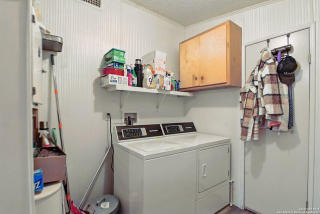 344 E CR 341, Knippa, TX 78801