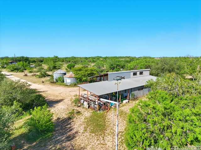 344 E CR 341, Knippa, TX 78801
