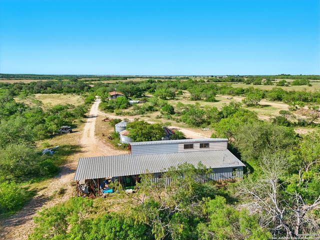 344 E CR 341, Knippa, TX 78801