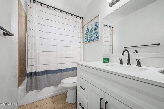 6313 W MONTEREY Way, Phoenix, AZ 85033