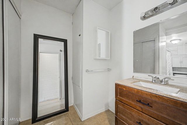 6313 W MONTEREY Way, Phoenix, AZ 85033