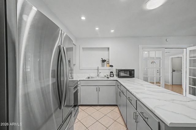 6313 W MONTEREY Way, Phoenix, AZ 85033