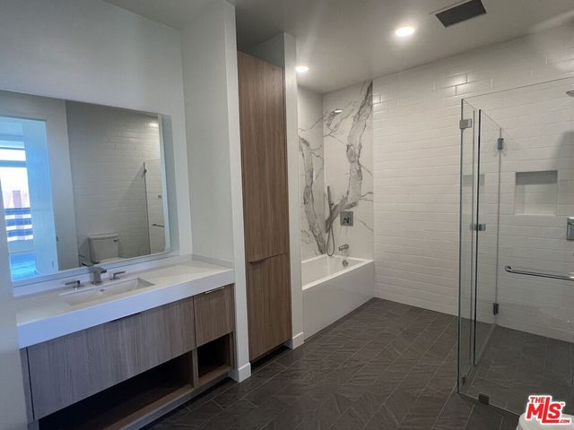 11750 Wilshire Boulevard 3407, Los Angeles, CA 90025
