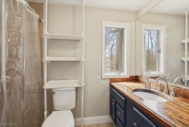 7981 Kinsman Road, Novelty, OH 44072