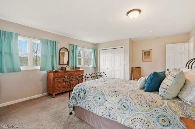 7981 Kinsman Road, Novelty, OH 44072