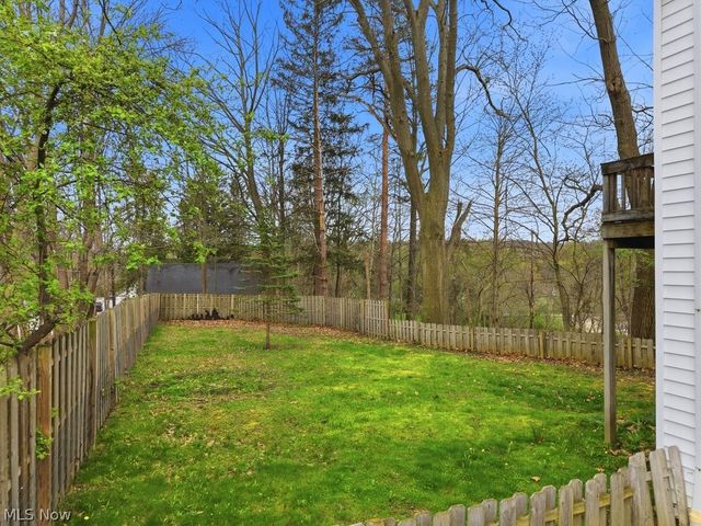 7981 Kinsman Road, Novelty, OH 44072