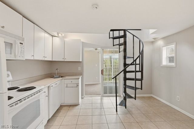 7981 Kinsman Road, Novelty, OH 44072