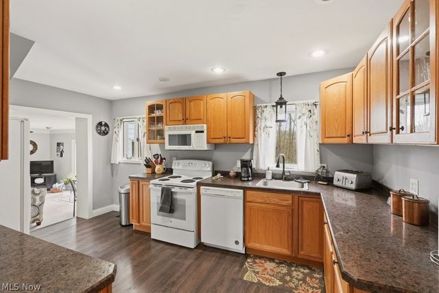 7981 Kinsman Road, Novelty, OH 44072