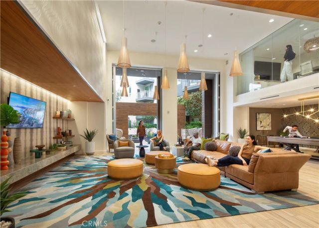 5901 Center Drive 303-1, Los Angeles, CA 90045