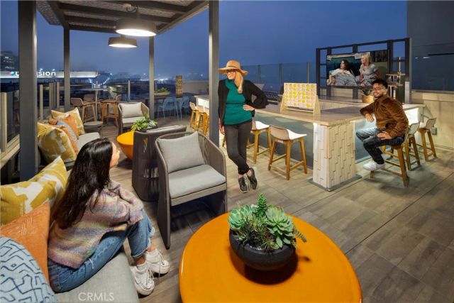 5901 Center Drive 303-1, Los Angeles, CA 90045