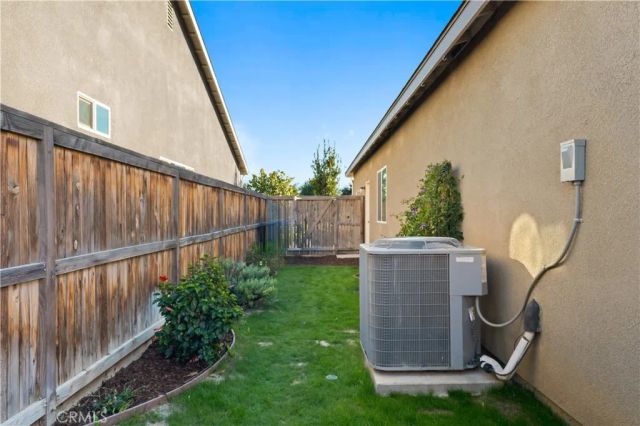 9606 Cotton Creek, Shafter, CA 93263