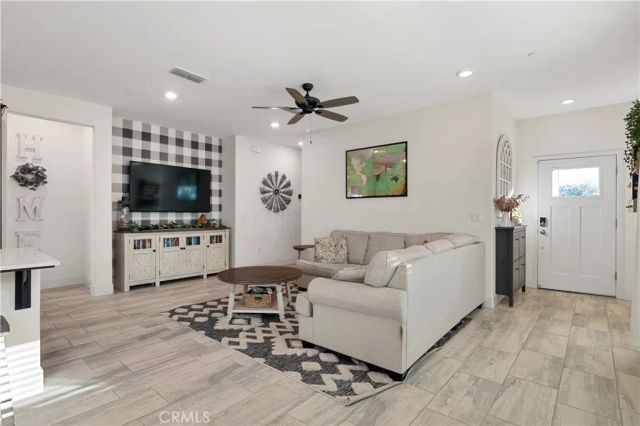 9606 Cotton Creek, Shafter, CA 93263