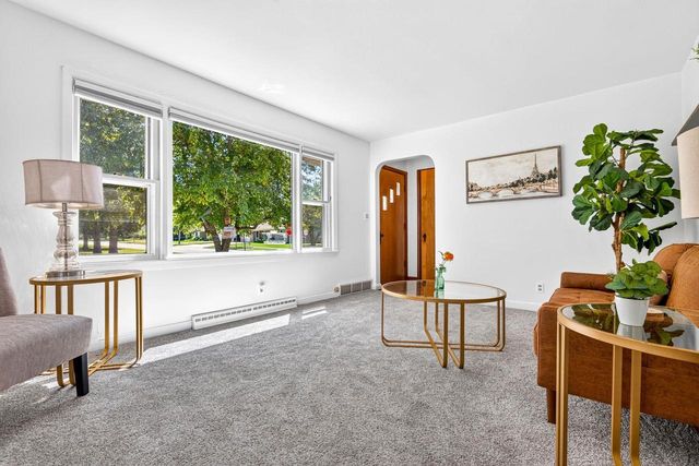 804 E MAPLE STREET, Appleton, WI 54915