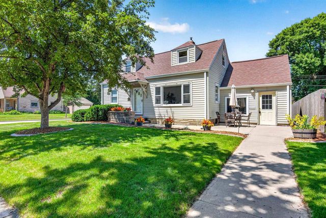 804 E MAPLE STREET, Appleton, WI 54915