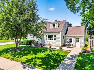 804 E MAPLE STREET, Appleton, WI 54915